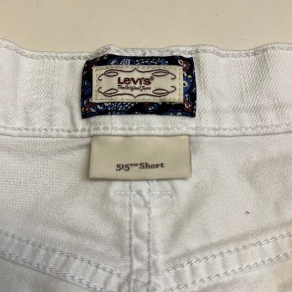 Levi Strauss denim shorts white size 10 - preowned condition - Picture 4 of 5